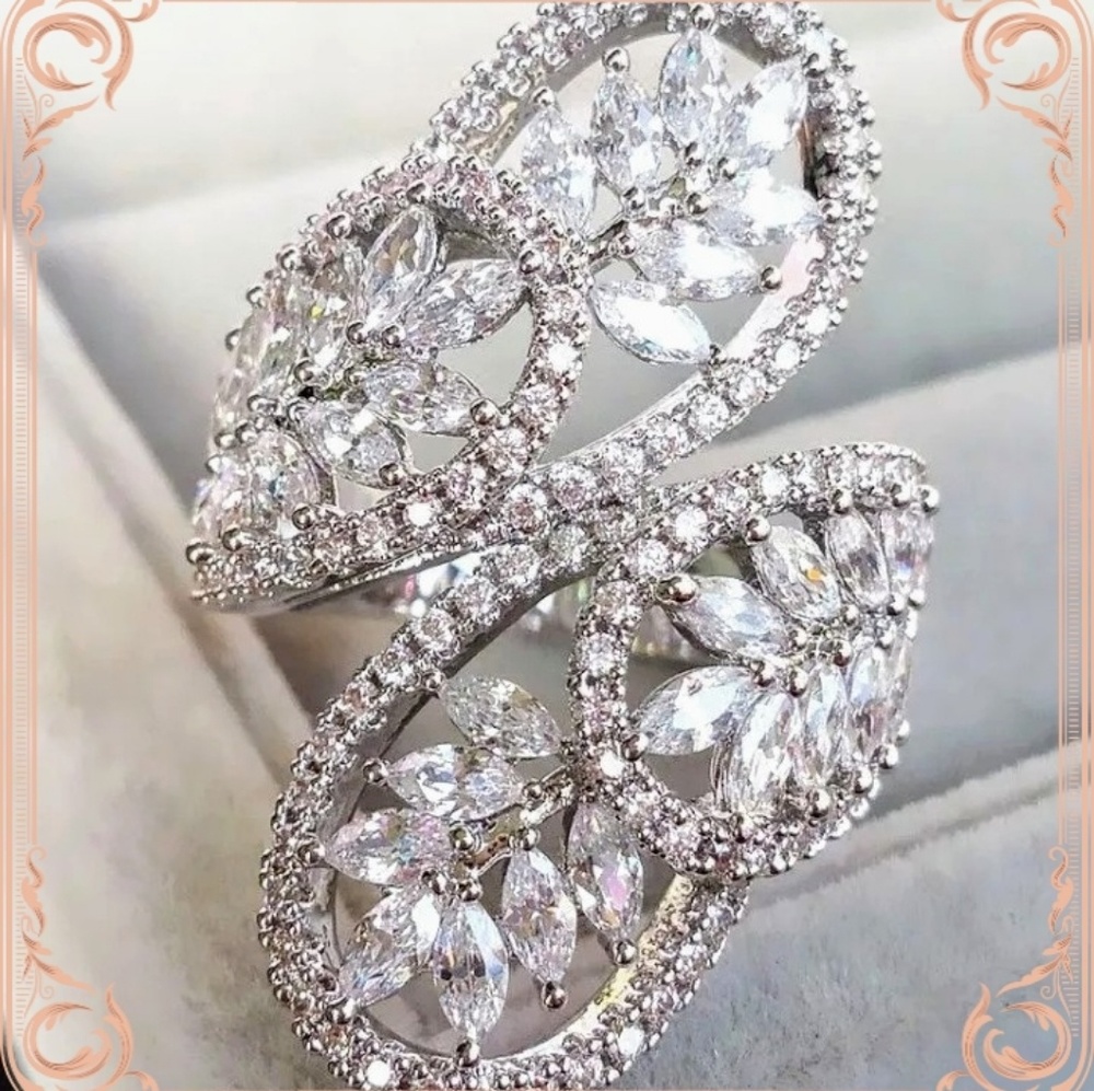 White Topaz 925 Silver Cocktail Ring